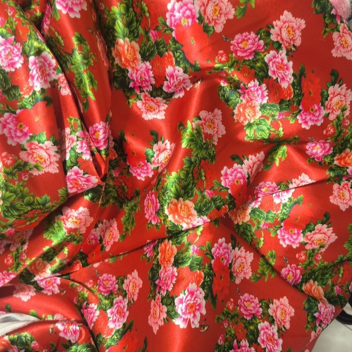 Sewing By - Tela satinada de acetato con estampado