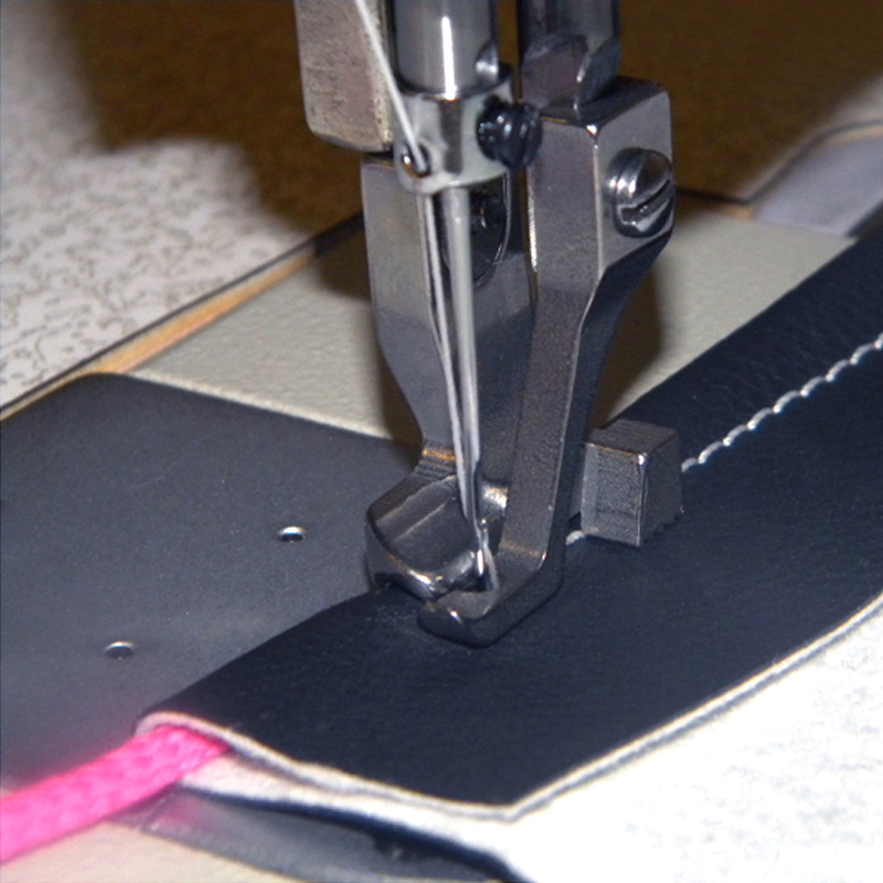Piezas de máquina de coser de  - Rolled Hem Foot reseña y precio