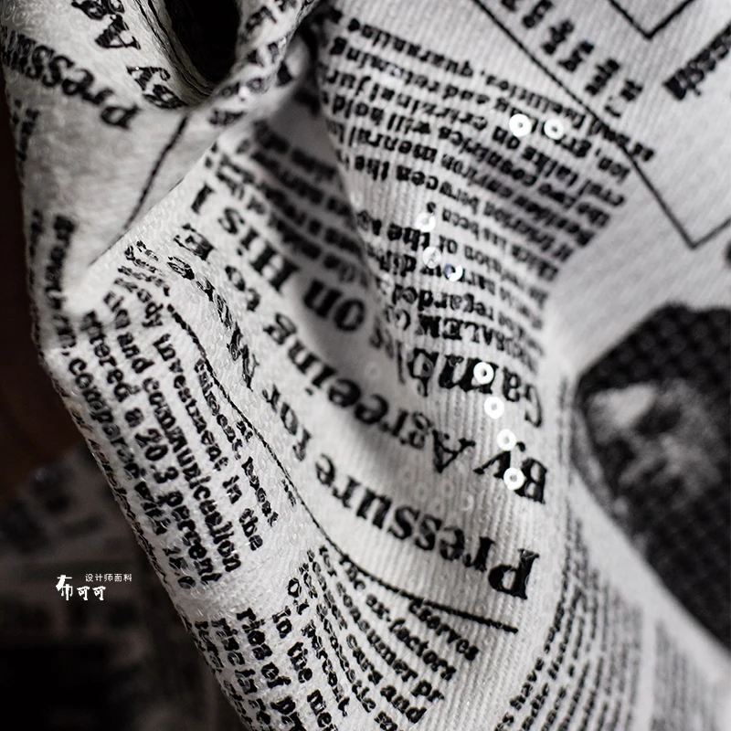 Graffiti en inglés periódico t - Sewing Tweed Fabric reseña y precio